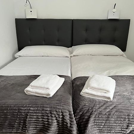 H&H Suite Espectacular Apartamento En El Centro De Granada Luaran gambar