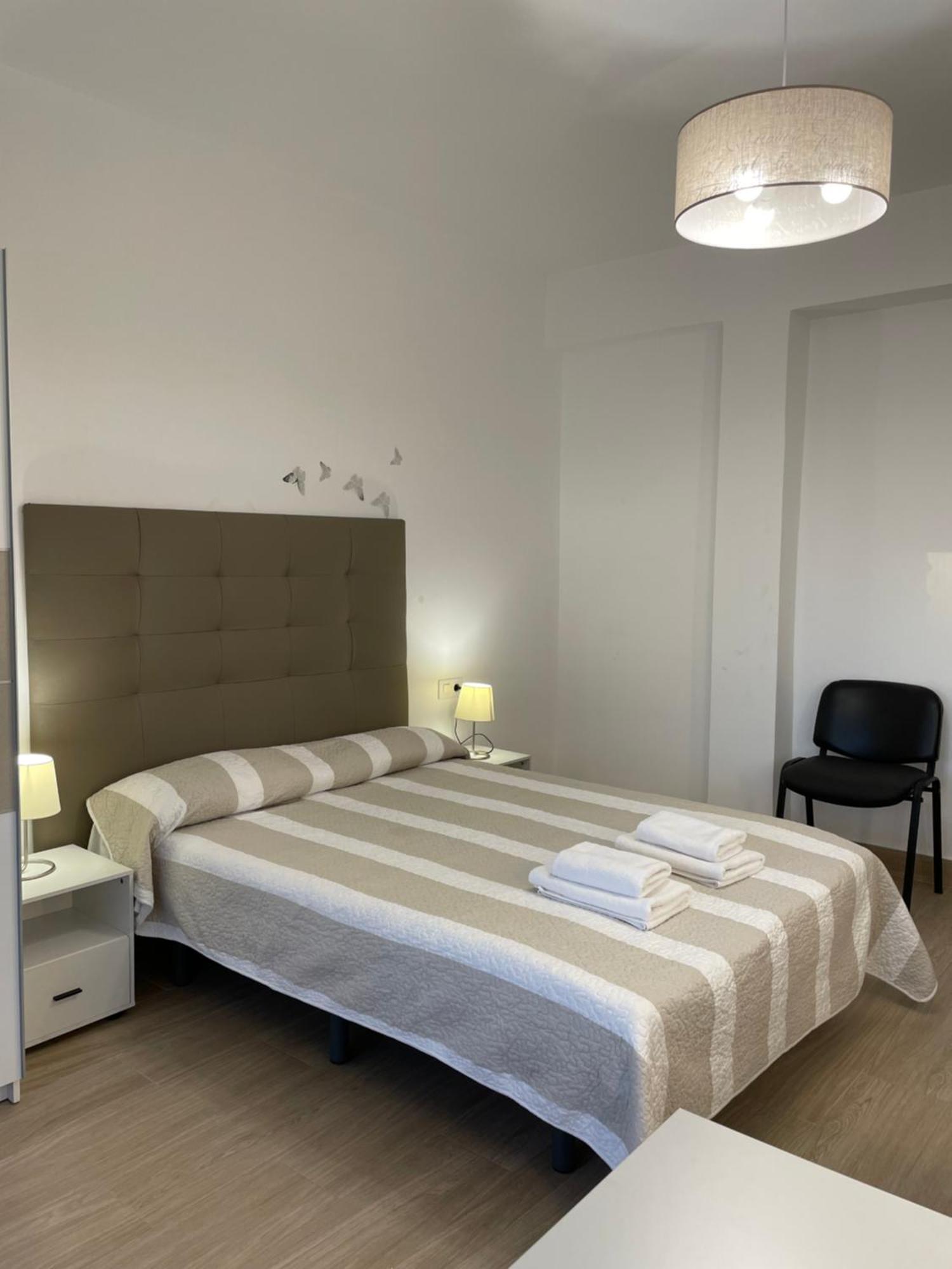 H&H Suite Espectacular Apartamento En El Centro De Granada Luaran gambar